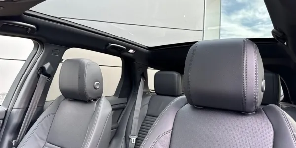 visuel - Land Rover Discovery Sport P300E PHEV AWD BVA Dynamic SE