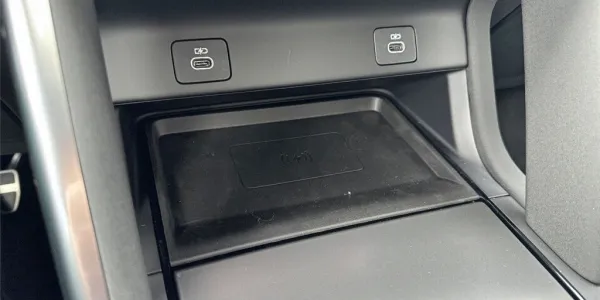 visuel - Land Rover Discovery Sport P300E PHEV AWD BVA Dynamic SE