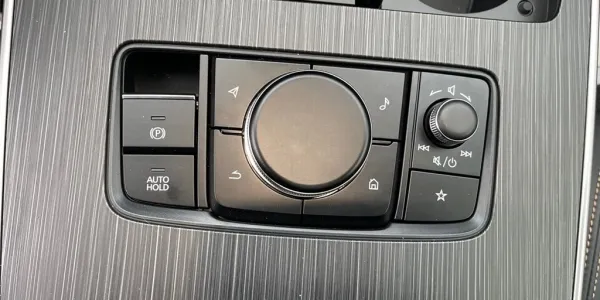 visuel - Mazda CX-80 2024 2.5L E-SKYACTIV PHEV 327 CH 4X4 BVA8 Homura Plus