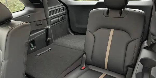 visuel - Mazda CX-80 2024 2.5L E-SKYACTIV PHEV 327 CH 4X4 BVA8 Homura Plus