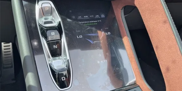 visuel - MG cyberster 77KWH - 375 KW 4WD XPOWER