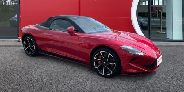 visuel - MG cyberster 77KWH - 375 KW 4WD /