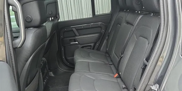 visuel - Land Rover Defender II 110 P300E PHEV BVA8 X-DYNAMIC HSE
