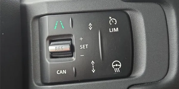 visuel - Land Rover Defender II 110 P300E PHEV BVA8 X-DYNAMIC HSE
