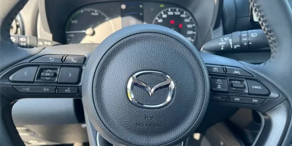 visuel - Mazda 2 IV HYBRID 2024 1.5L CVT 116 CH Exclusive-Line