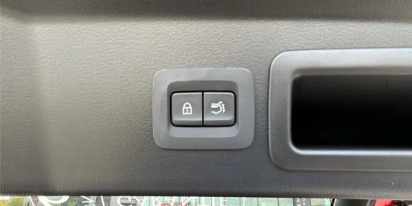 visuel - Mazda CX-30 2024 2.0L E-SKYACTIV G M HYBRID 150 CH 4X2 BVA6 Homura