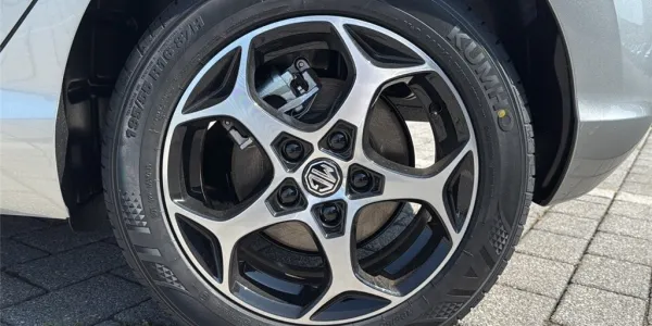 visuel - MG mg3 1.5 L HYBRID+ 195 CH Luxury