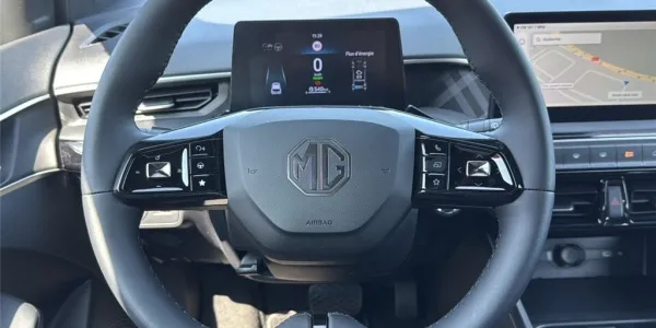 visuel - MG mg3 1.5 L HYBRID+ 195 CH Luxury