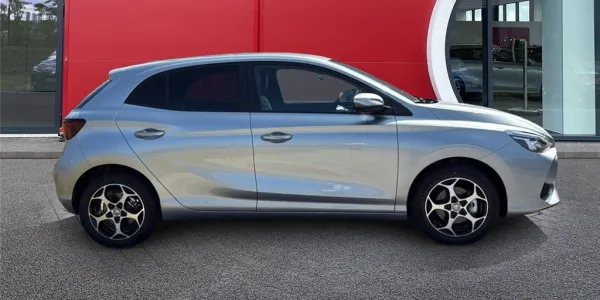 visuel - MG mg3 1.5 L HYBRID+ 195 CH Luxury