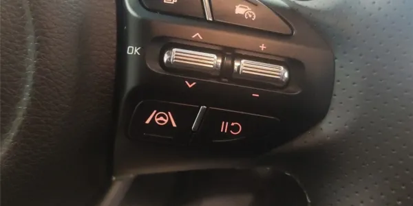 visuel - Kia Stonic 1.0 T-GDI 100 CH DCT7 GT-line