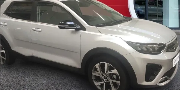 visuel - Kia Stonic 1.0 T-GDI 100 CH DCT7 GT-line