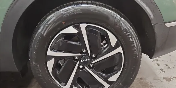 visuel - Kia Sportage V 1.6 T-GDI 210CH ISG HYBRIDE BVA6 4X2 Active